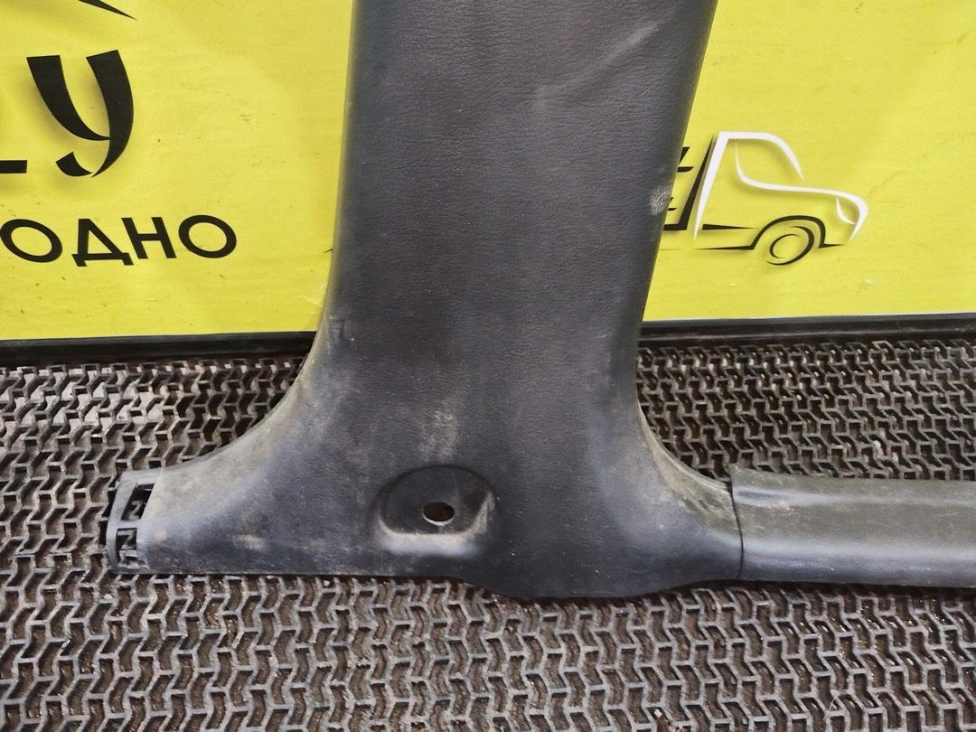 Обшивка стойки центральной правой R94639 Kia Sorento купить