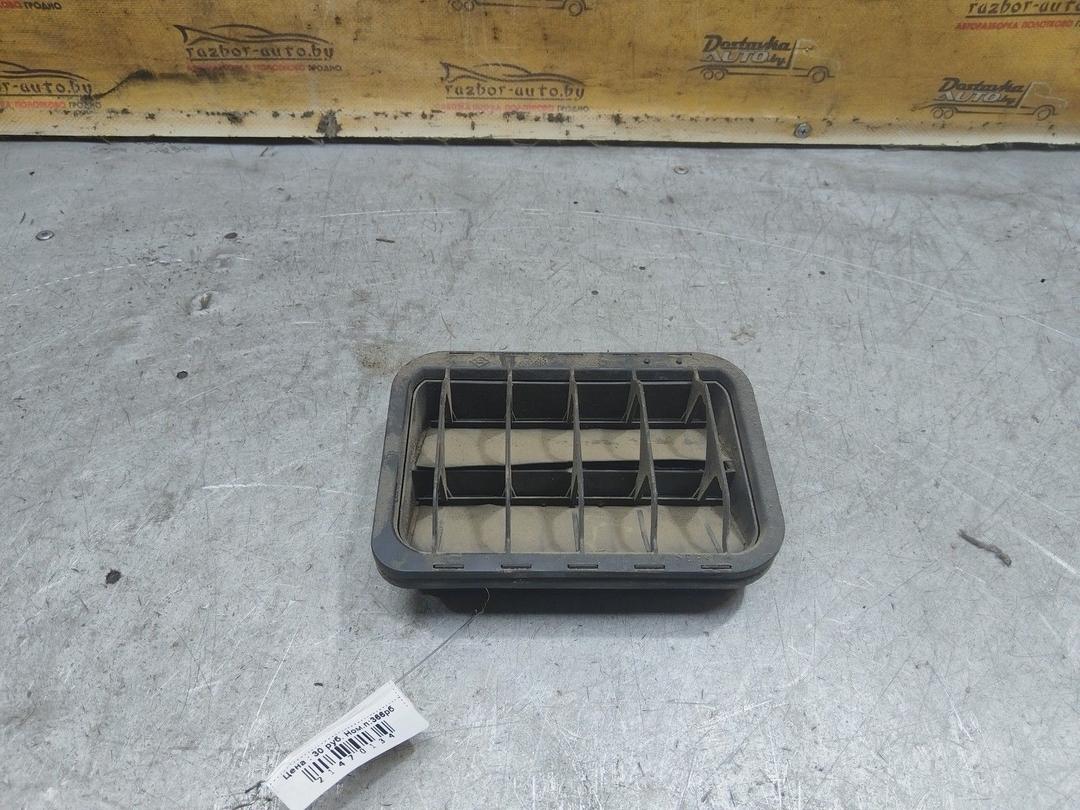 Решетка вентиляции кузова KC4XLW Renault Espace