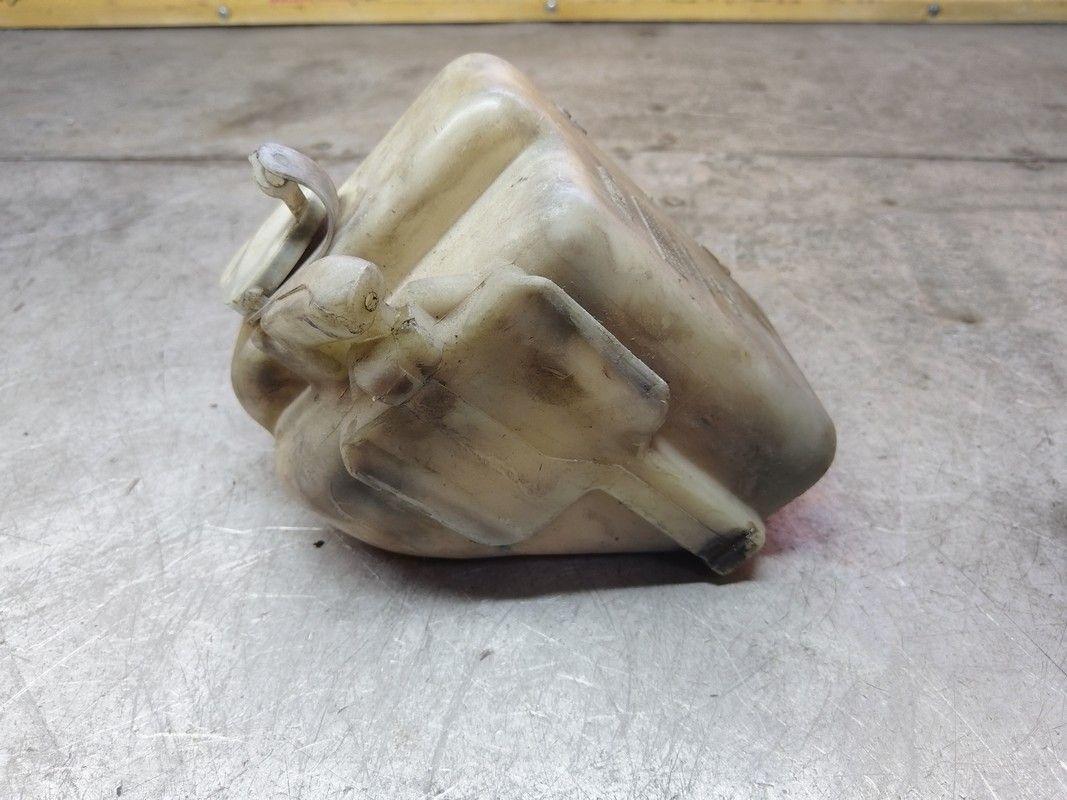 Бачок расширительный 3C7JY0 Mazda Premacy - Фото 5