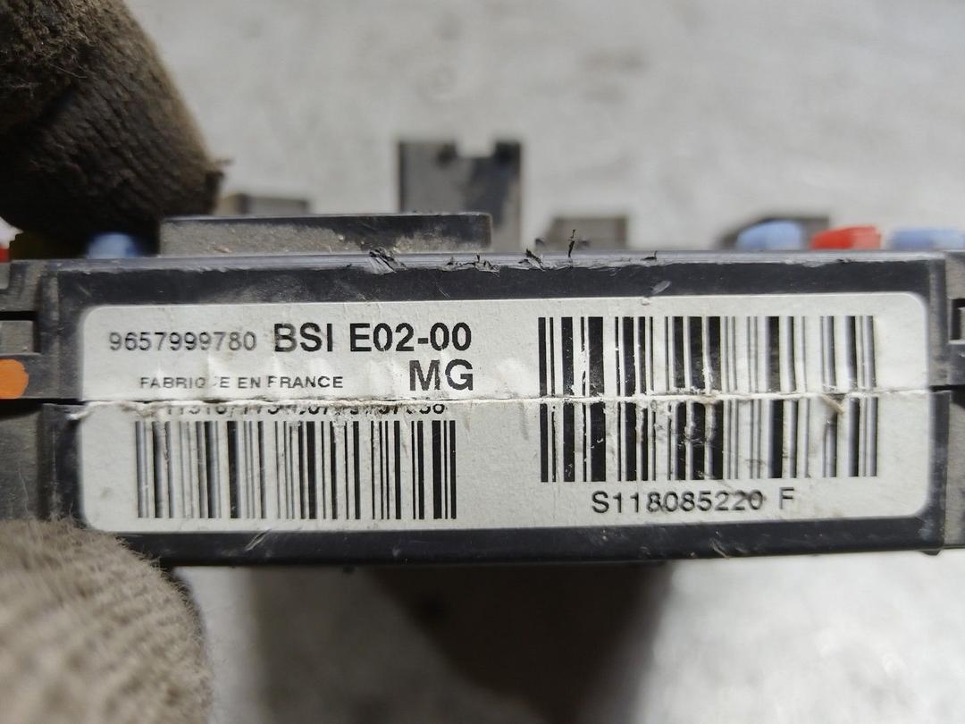 Блок BSI Y0V8ZN Citroen Xsara Picasso купить