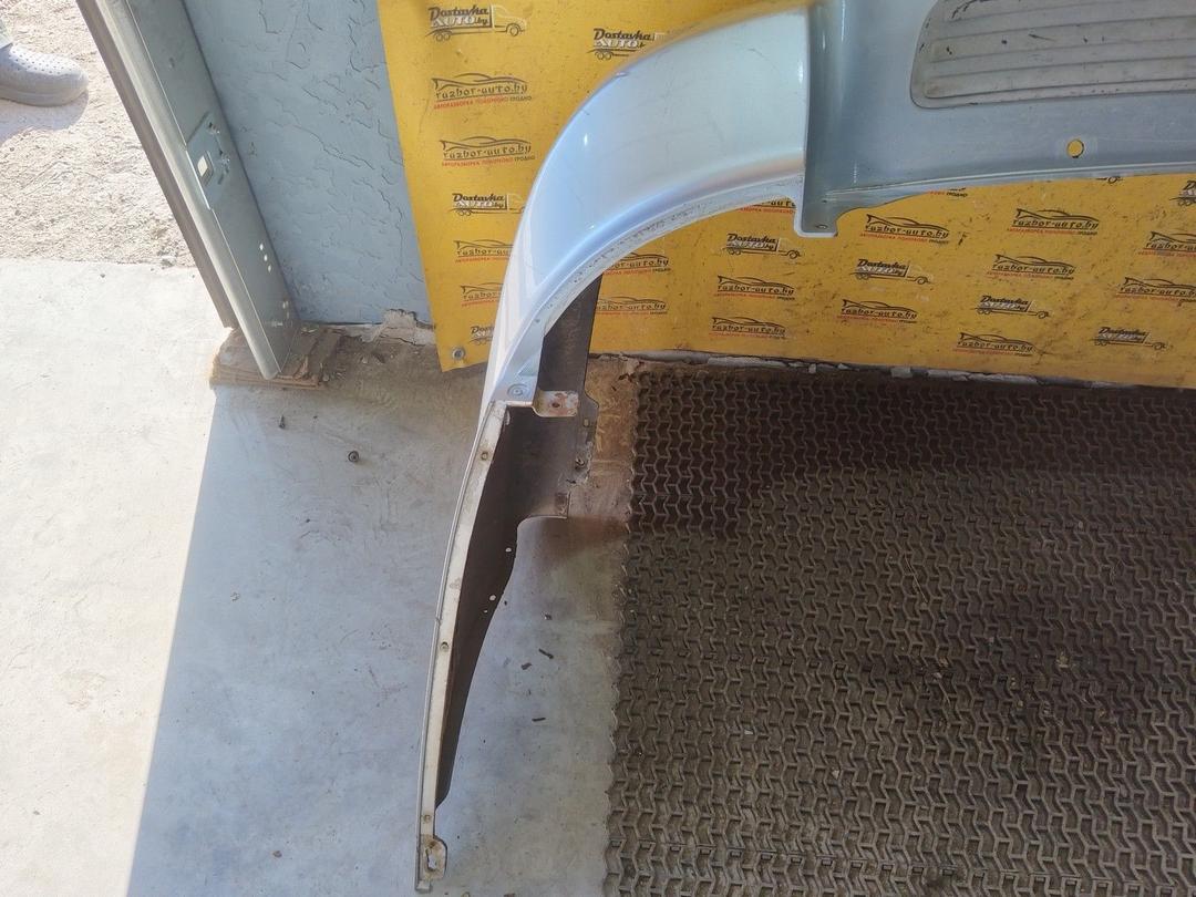 Бампер задний V2TOBW Kia Carnival undefined