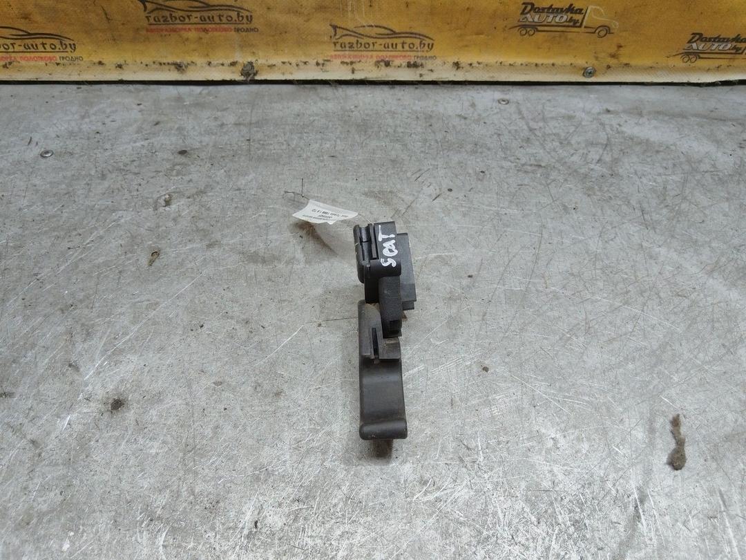 Ручка открывания капота QGM8QF Seat Toledo купить на авторазборке