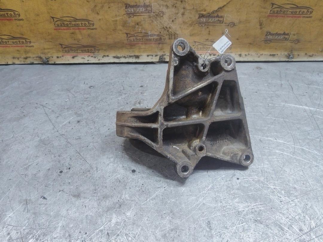 Кронштейн полуоси 8DPSNT Citroen Xsara Picasso - Фото 5