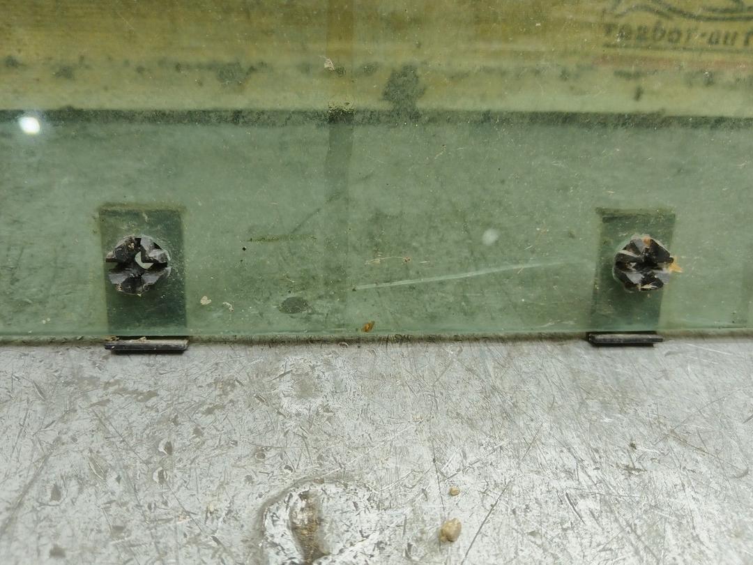 Стекло двери задней левой B0BQTY Audi A4 купить в магазине запчастей бу