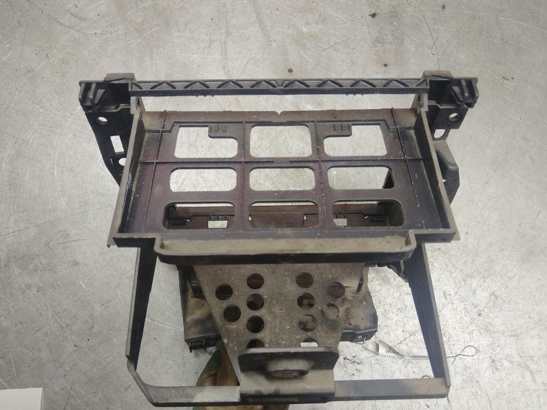 Рамка под магнитолу 8QYVZ9 Volkswagen Golf купить с доставкой