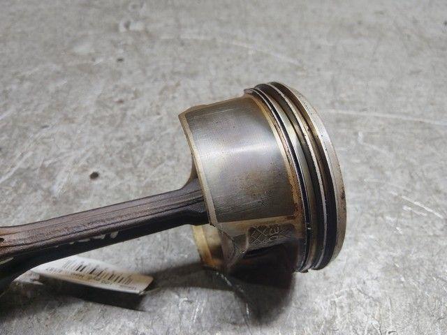 Поршень 8Y0IG7 Citroen C4 Grand Picasso купить на авторазборке