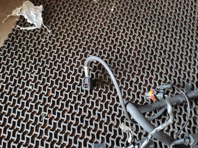 Проводка двигателя RBJGZ1 Mercedes Sprinter купить с доставкой