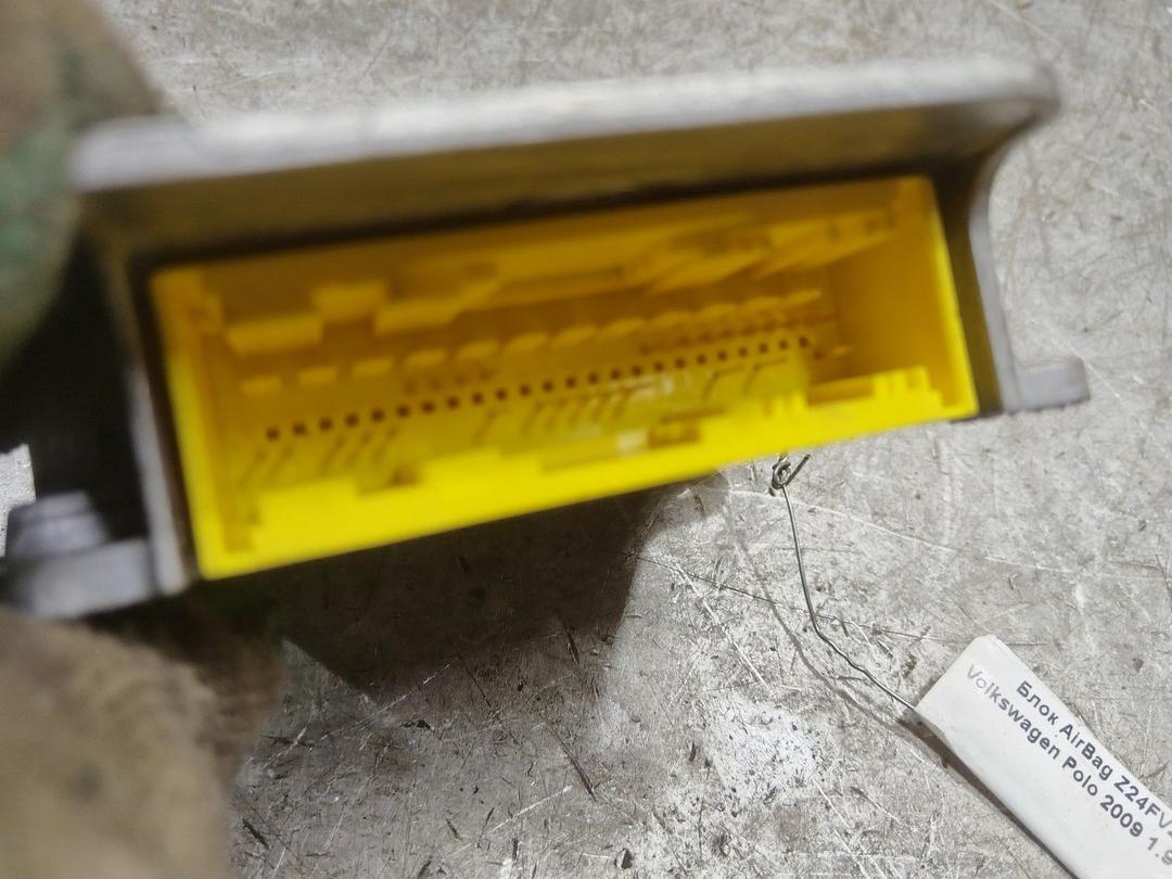 Блок AirBag Z24FVZ Volkswagen Polo купить на авторазборке