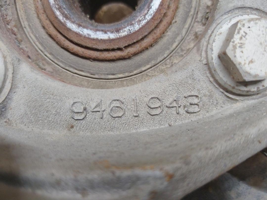 Кулак поворотный левый C5R99M Volvo S60 купить с доставкой