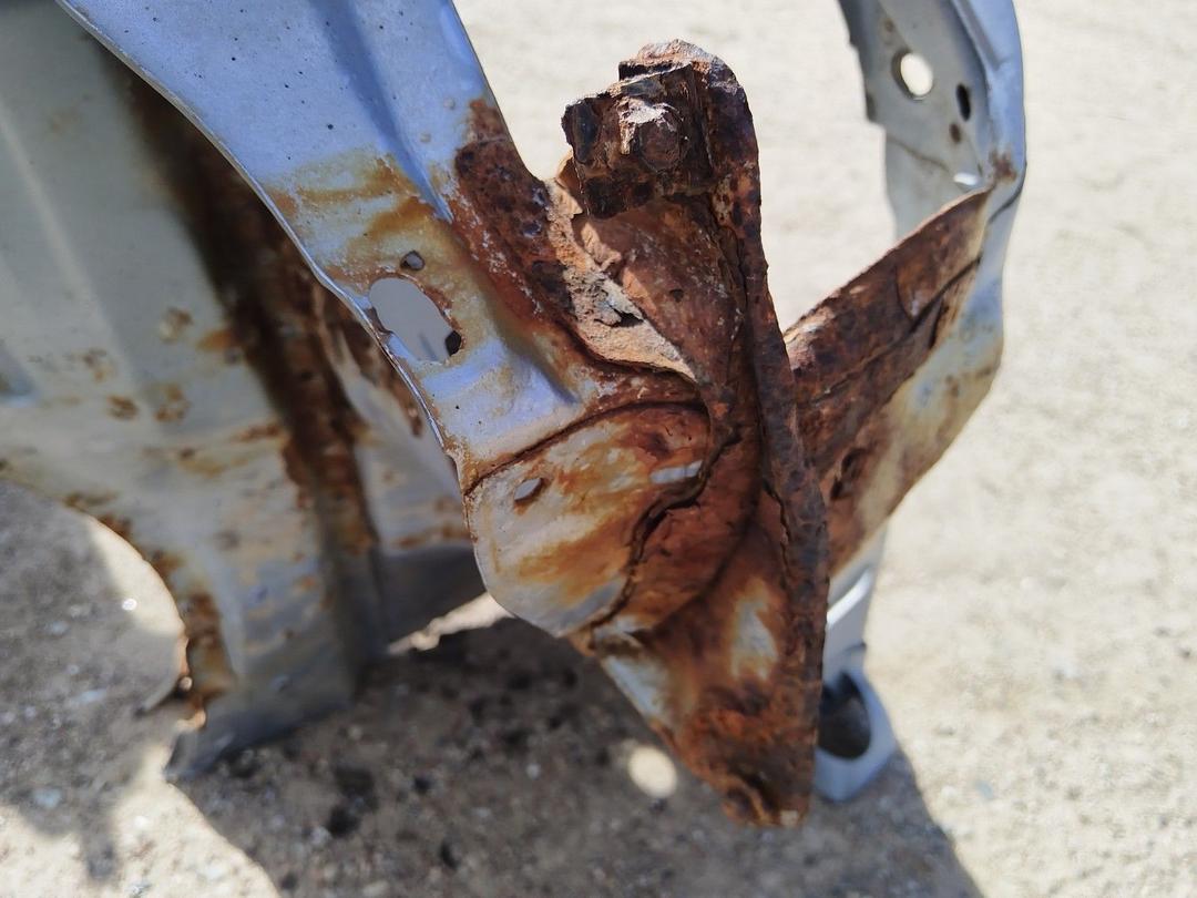 Передняя панель крепления облицовки (телевизор) E40TB2 Peugeot 406 undefined