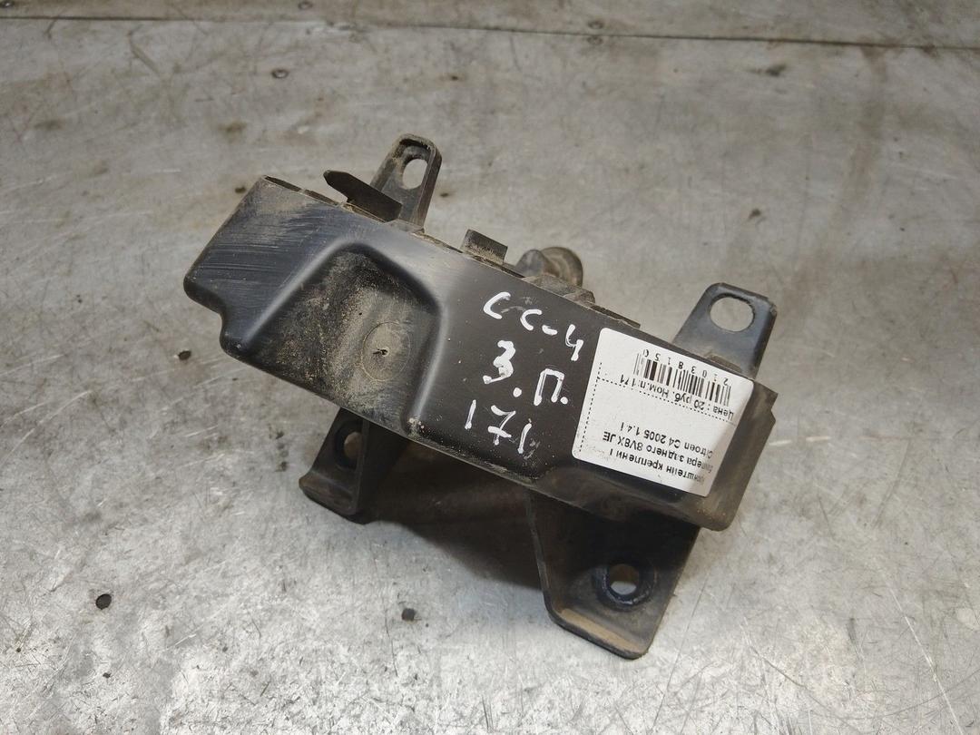 Кронштейн крепления бампера заднего 8V8XUE Citroen C4