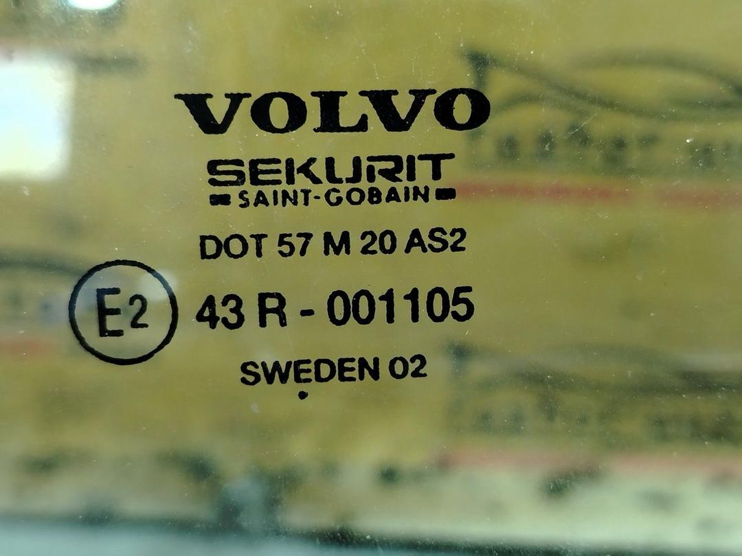 Стекло двери передней правой 64W7J2 Volvo S60 - Фото 2