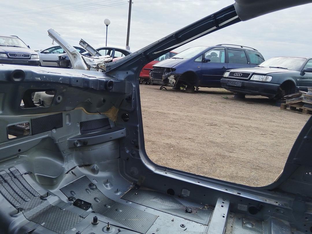 Стойка кузовная передняя правая E2XFUQ Peugeot 407 купить с доставкой