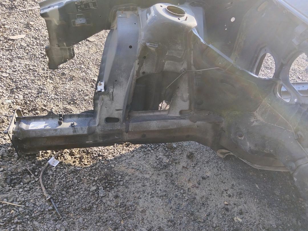 Лонжерон правый NAOOKX BMW X5 E53 купить с доставкой