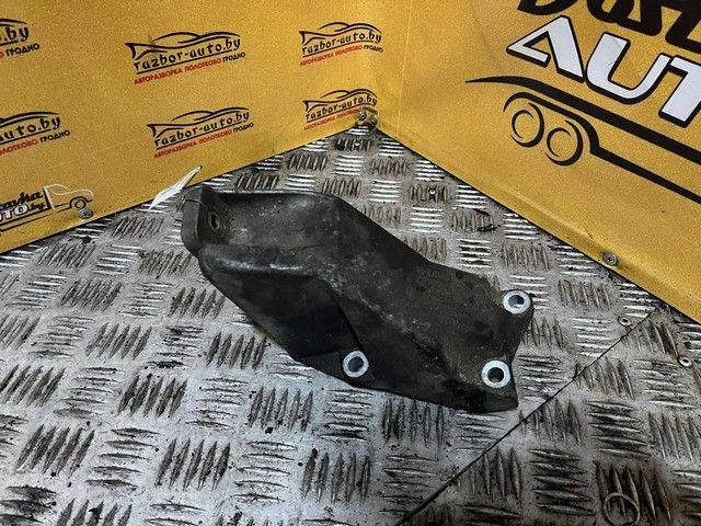 Кронштейн двигателя A6LZ8Y Volkswagen Passat - Фото 2