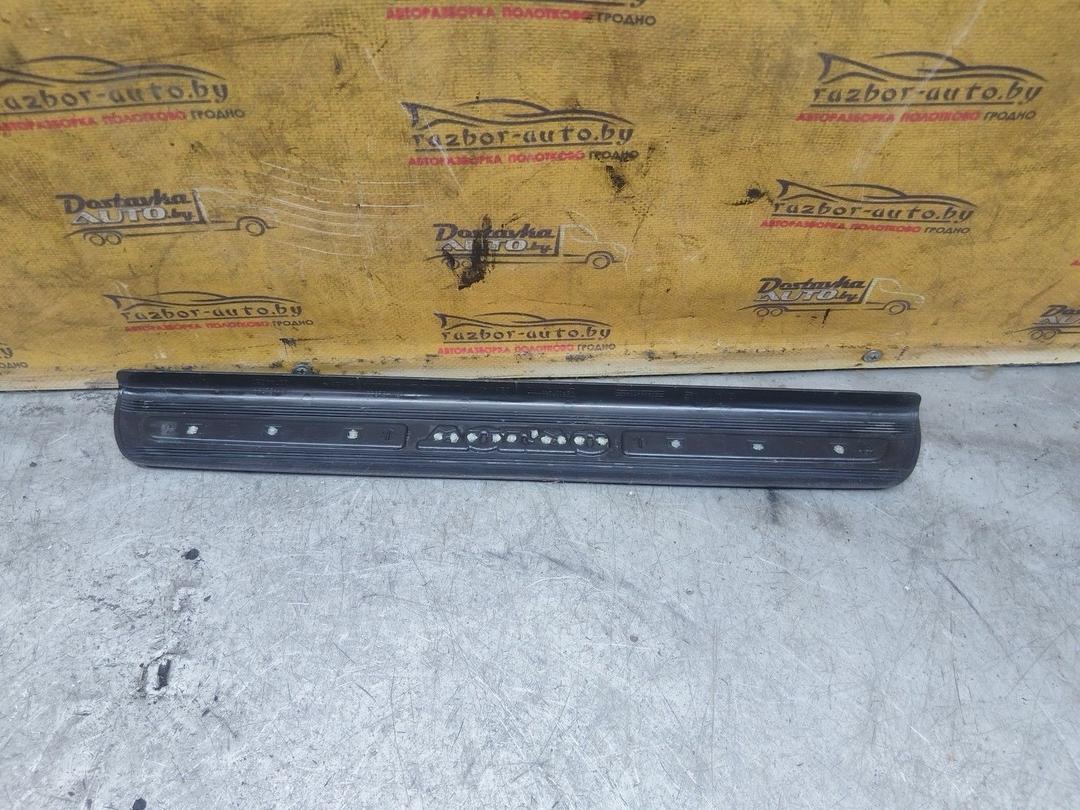 Накладка на порог 2RZVW0 Volvo S40 undefined