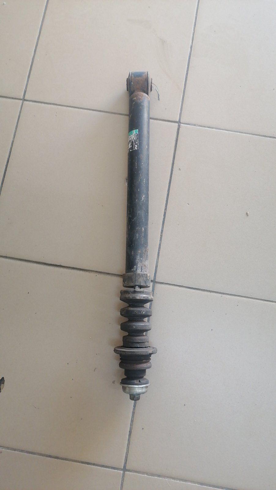 Амортизатор задний левый LZZG8T Mitsubishi Colt купить