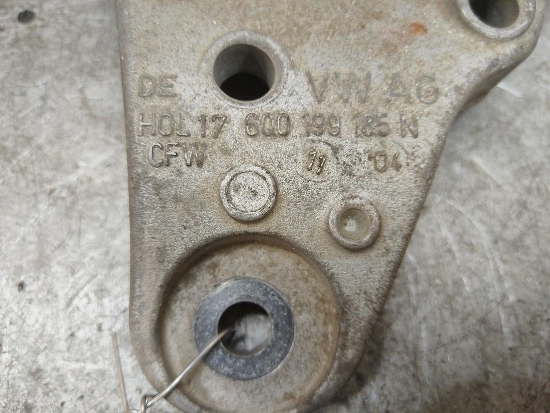 Кронштейн двигателя 1QKQN5 Volkswagen Polo купить в магазине запчастей бу