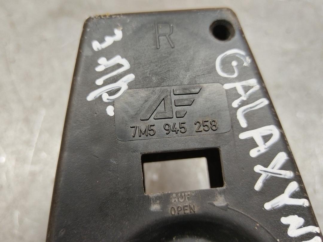 Панель (плата) фонаря заднего правого N009UX Ford Galaxy купить с доставкой