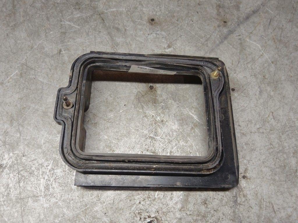 Корпус салонного фильтра UEKHZW Audi 80 купить