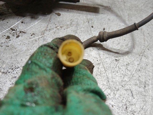 Кулак поворотный левый 4AQ4AQ Renault Clio купить в магазине запчастей бу