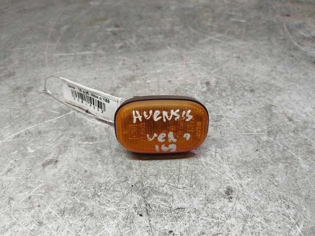 Повторитель передний правый 5TM0SD Toyota Avensis Verso