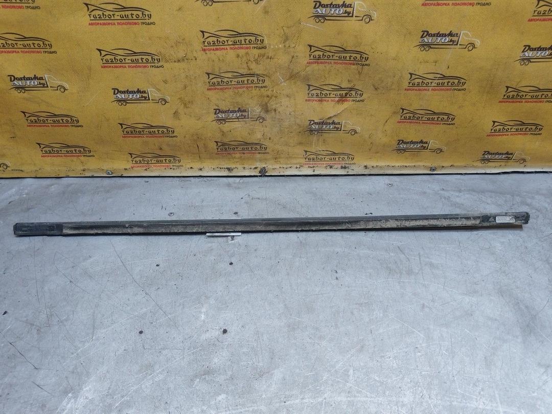 Молдинг стекла двери задней правой наружный 6OGCU2 Volkswagen Passat купить