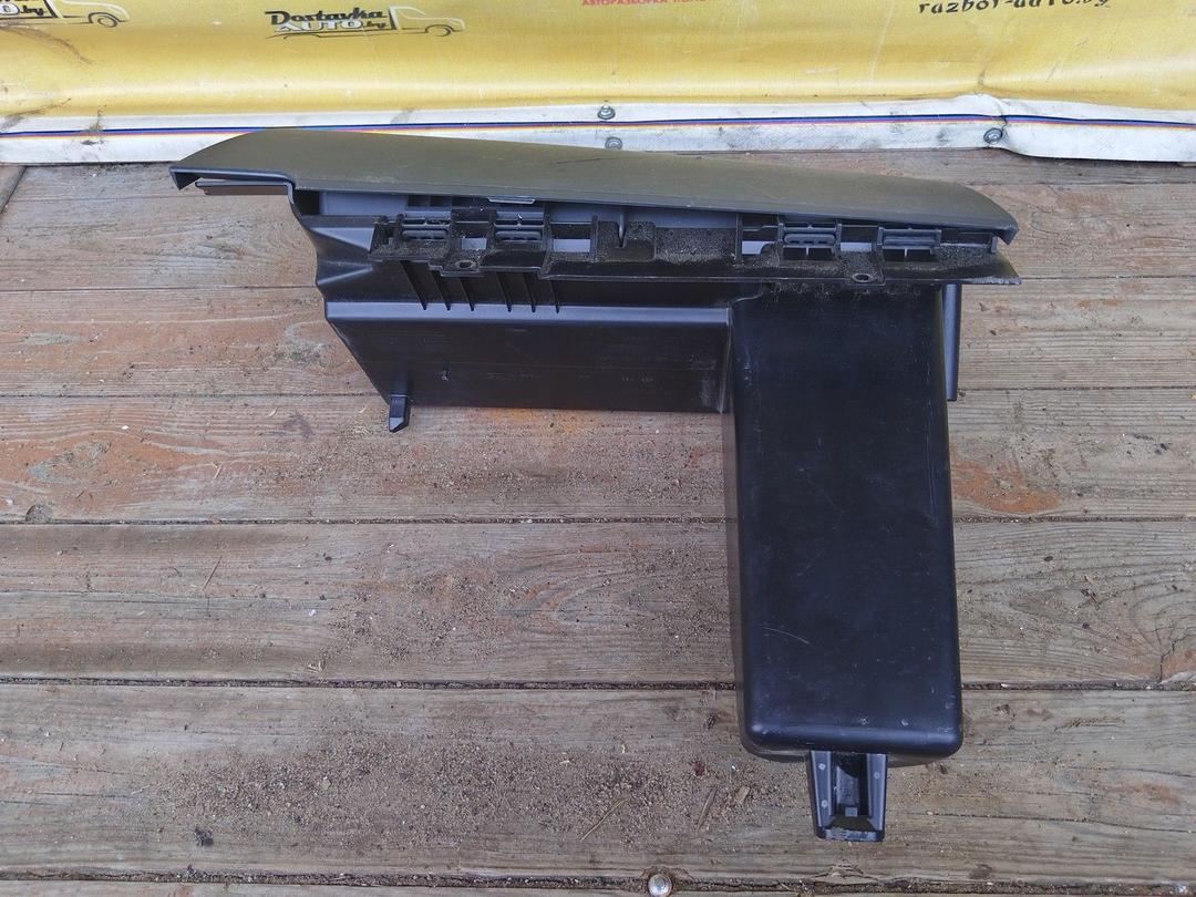 Бардачок ROK8WI Mitsubishi Colt купить на авторазборке