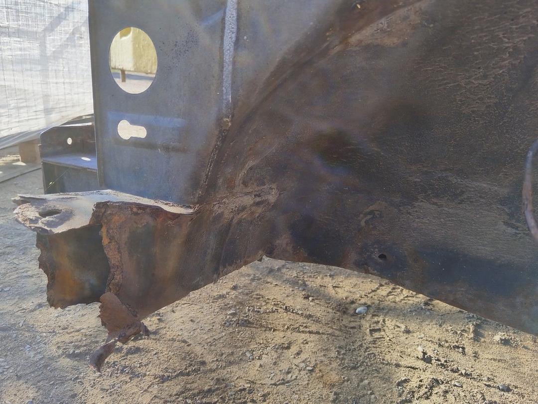 Стойка кузовная передняя левая FNA18X Seat Alhambra купить на авторазборке