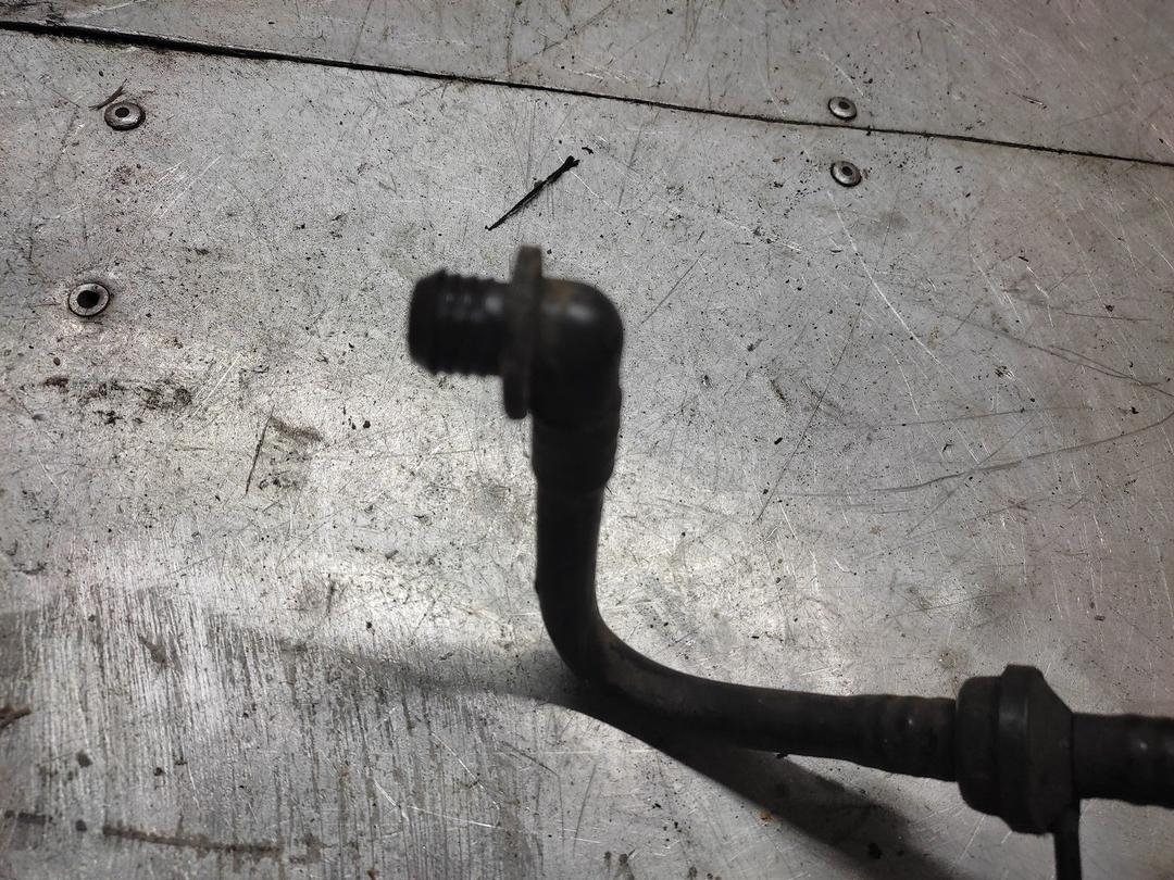 Трубка вакуумная YWV05P Audi A3 - Фото 3