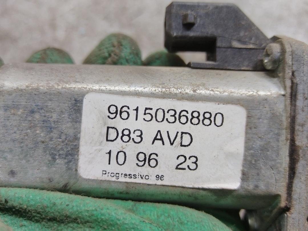 Стеклоподъемник электрический передний правый LMB6NM Peugeot 406 купить в магазине запчастей бу