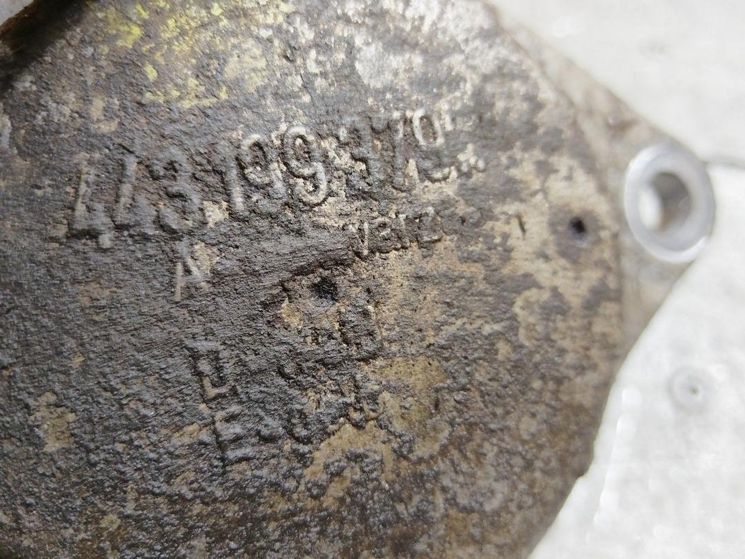 Подушка крепления двигателя P81YTL Audi 100 купить в магазине запчастей бу