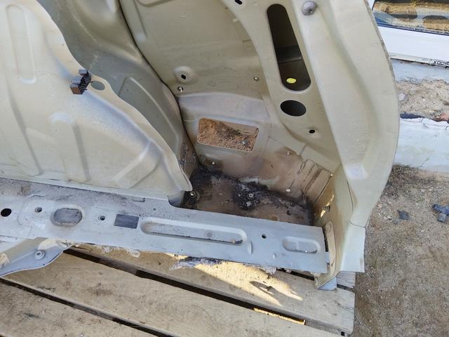 Крыло заднее правое 5AR3HT Renault Grand Scenic undefined