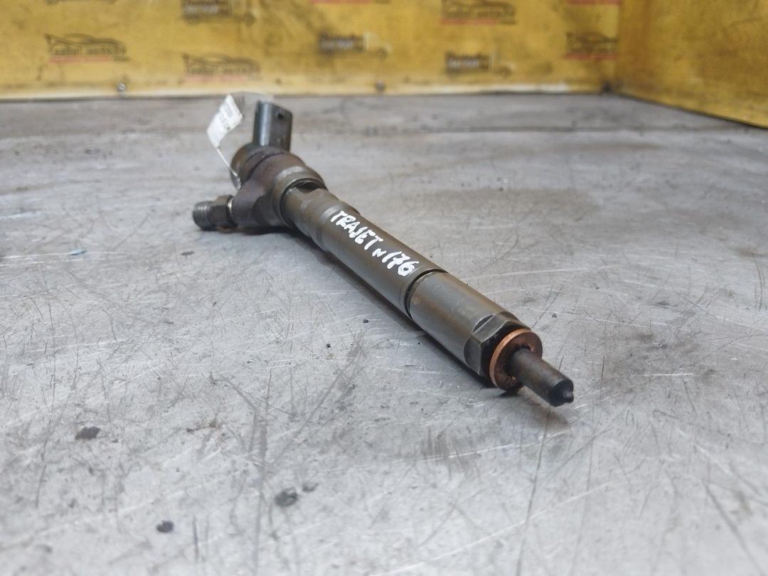 Форсунка BK7Z03 Hyundai Trajet купить