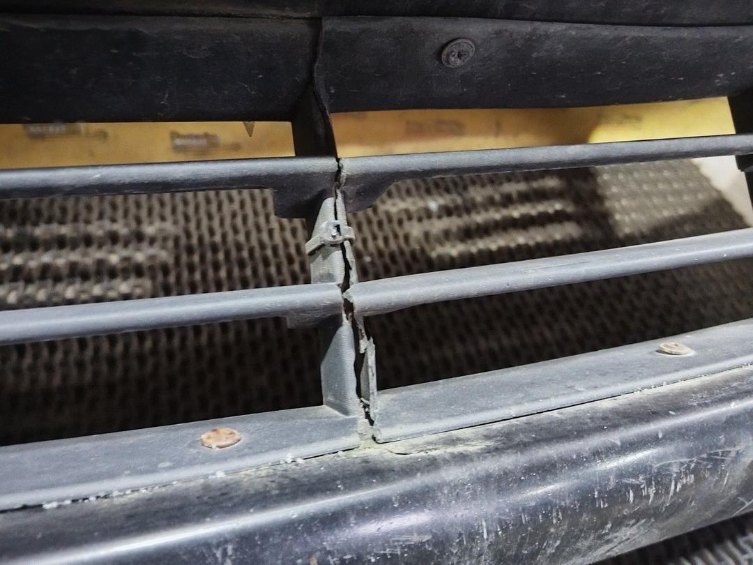 Бампер передний BGA3LM Renault Scenic купить с доставкой