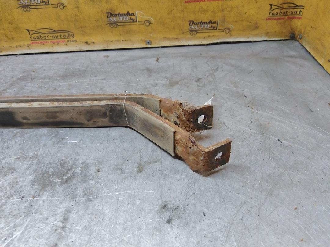 Крепление топливного бака C3TW4F Toyota Corolla купить в магазине запчастей бу