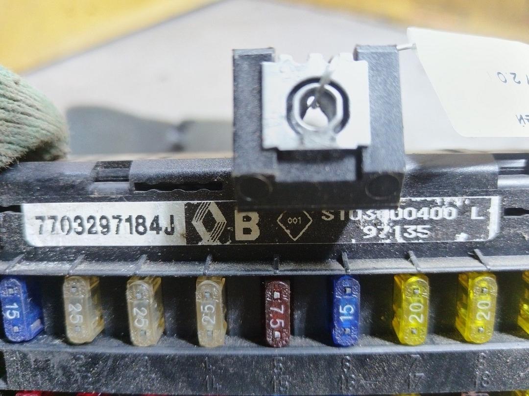 Блок предохранителей 9YDTAY Renault Scenic купить в магазине запчастей бу