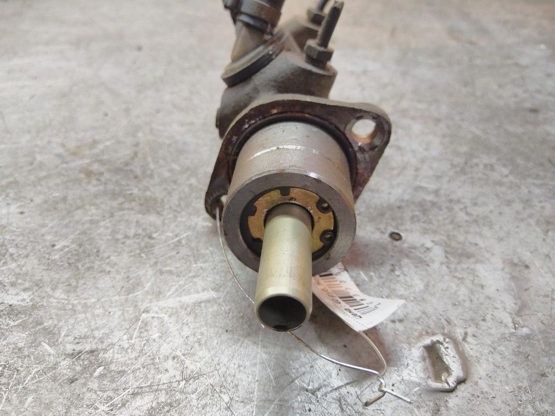 Цилиндр тормозной главный F6JPKQ Alfa Romeo 156 купить с доставкой