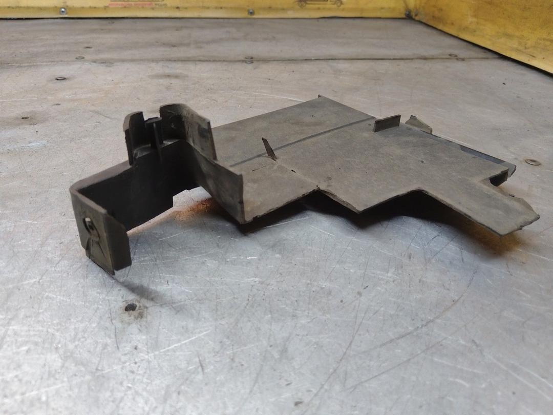 Пластик салона DW2016 Volkswagen Passat купить в магазине запчастей бу