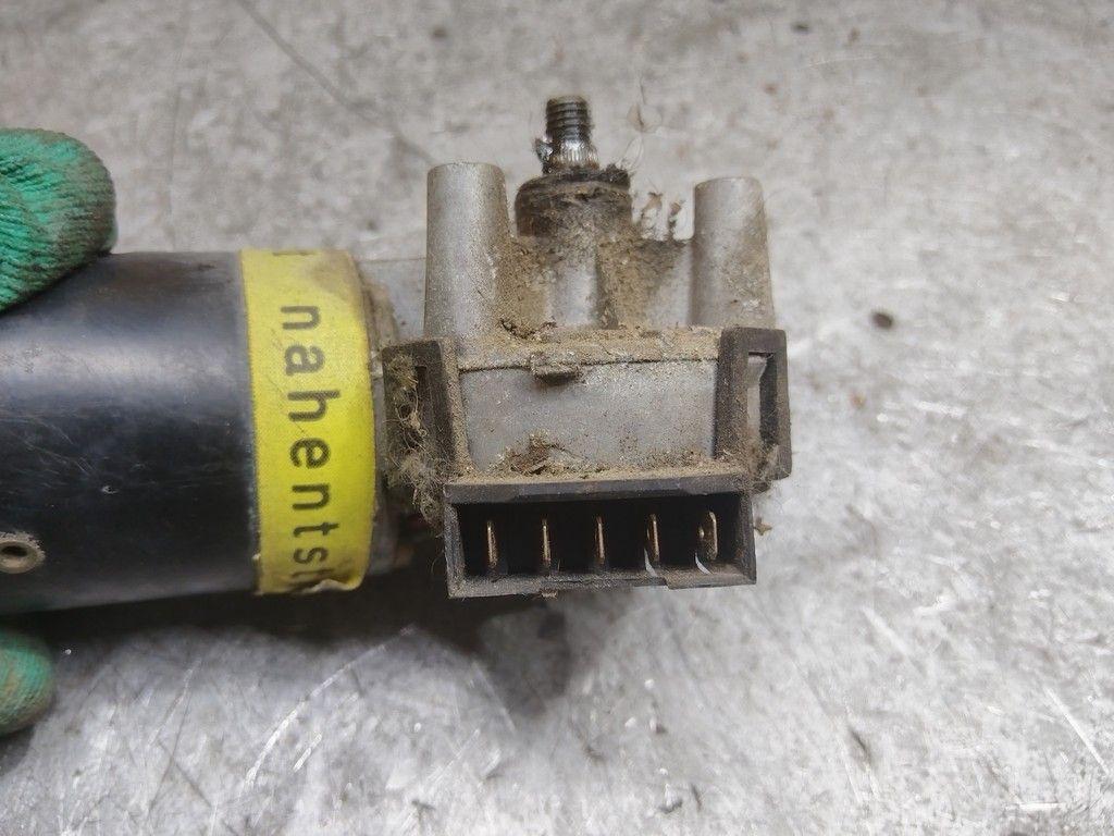 Моторчик передних стеклоочистителей (дворников) SQN2RD Audi 100 - Фото 4