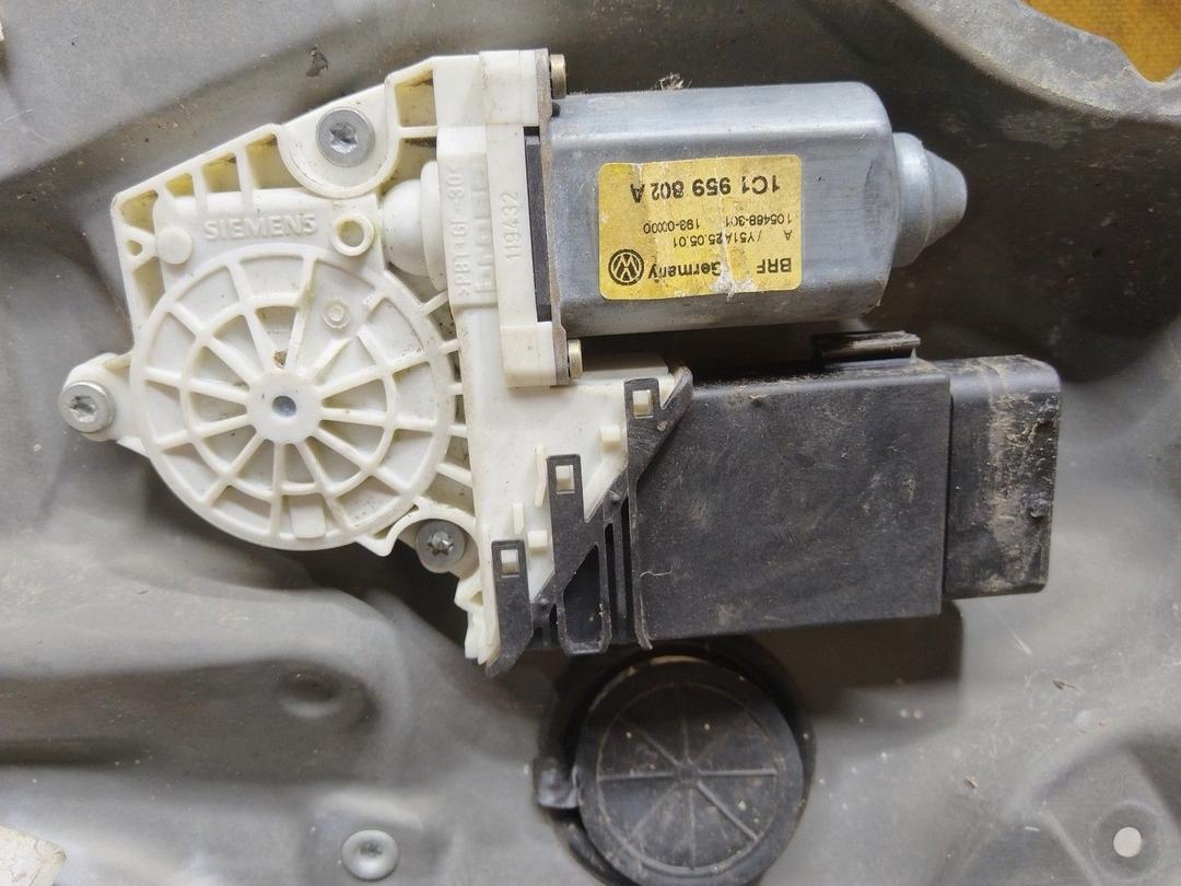 Стеклоподъемник электрический передний правый Y7NWCZ Volkswagen Golf - Фото 5