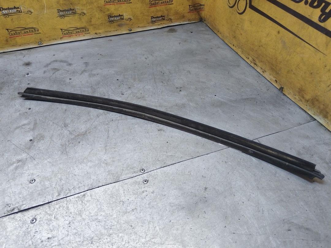 Молдинг стекла двери задней правой наружный Z6S36L Citroen Xsara Picasso - Фото 2