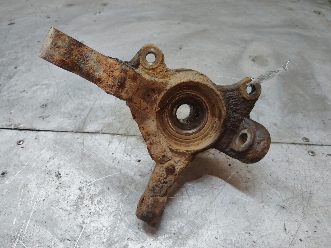 Кулак поворотный левый LY7OXT Toyota Corolla купить с доставкой