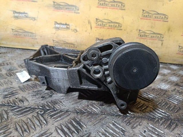 Кронштейн компрессора кондиционера 3FCC6Y Volkswagen Passat - Фото 3