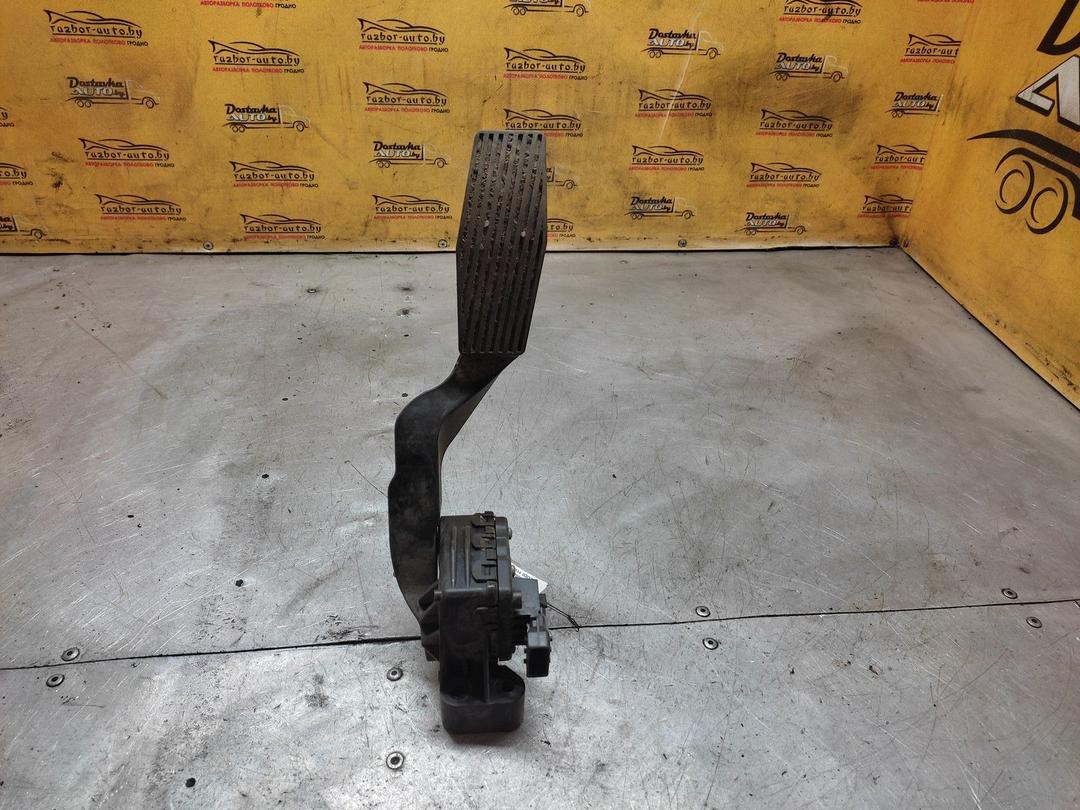 Педаль газа 0QOZK1 Opel Zafira