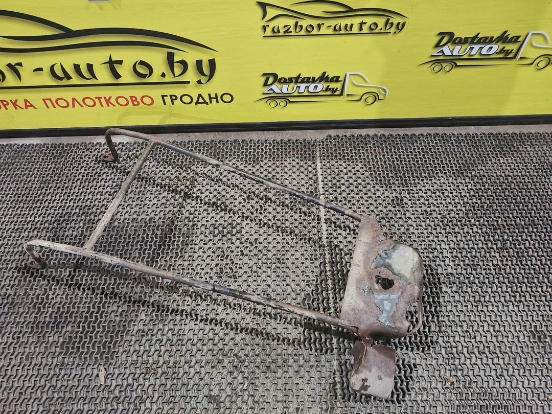 Крепление топливного бака 422811 Peugeot 806 купить на авторазборке