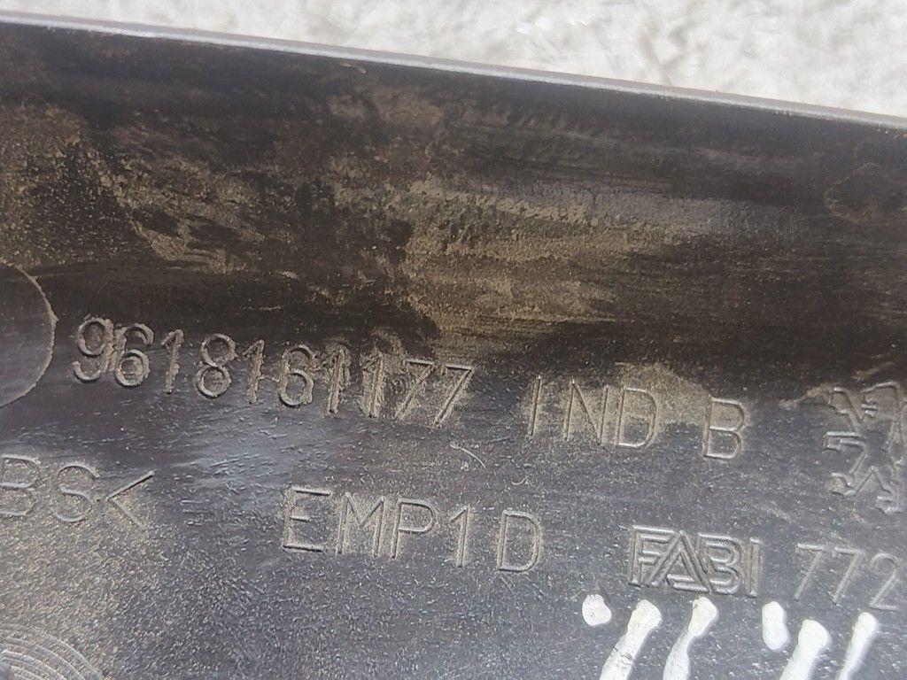 Накладка крыла (уголок зеркала) переднего правого 7DXHE7 Peugeot 406 - Фото 4