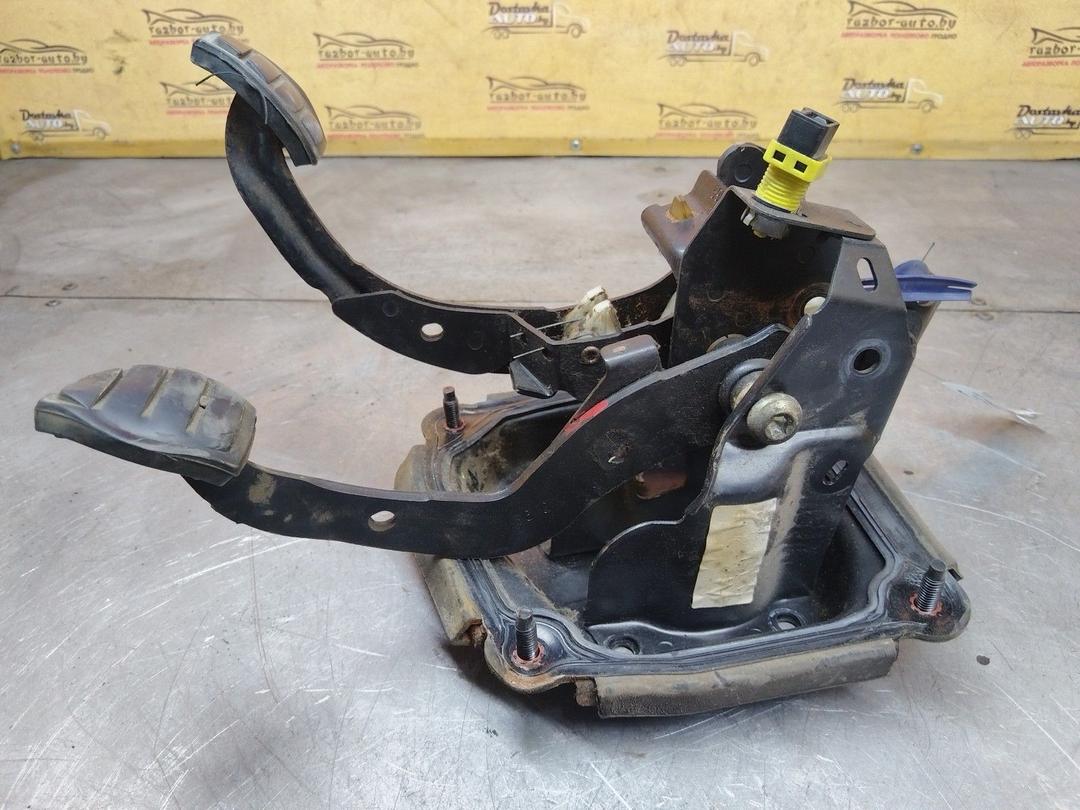 Узел педальный (блок педалей) E2Z47O Renault Scenic - Фото 4