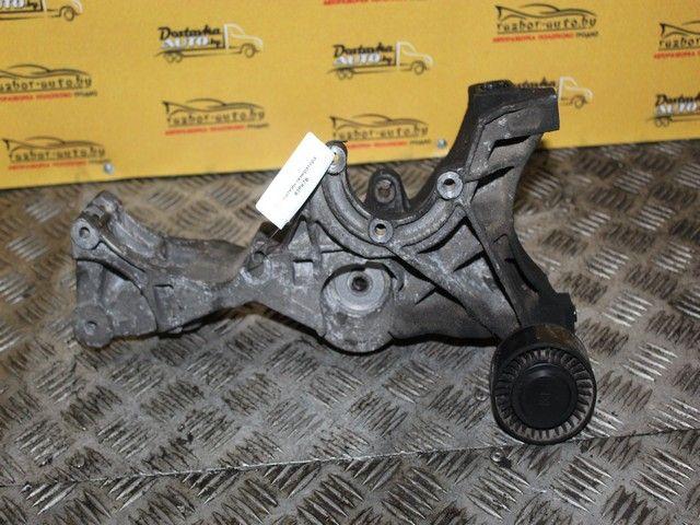 Кронштейн генератора 63PK7B Audi A4