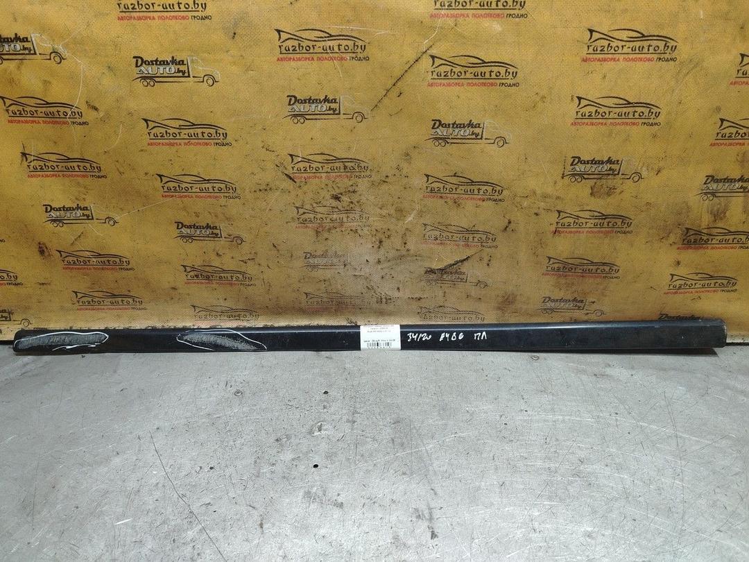 Молдинг двери передней левой L3G8HA Audi A4 - Фото 1